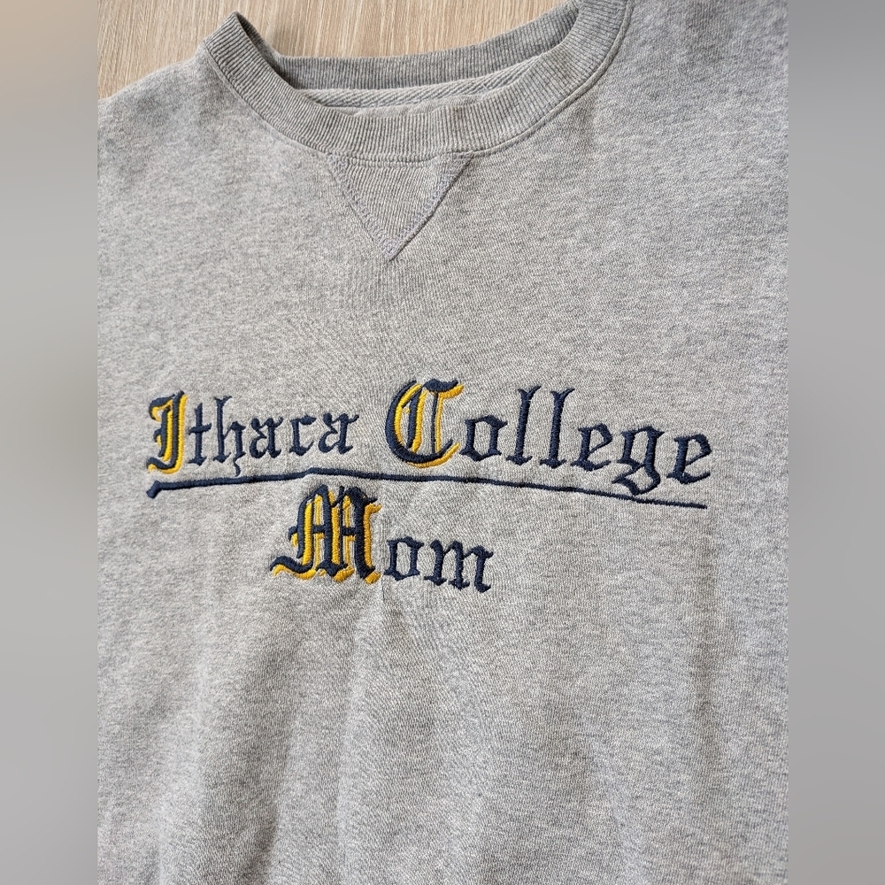 Vintage Gear For Sports Sweater Women's Small Ithaca College Mom Oversized - Picture 2 of 8